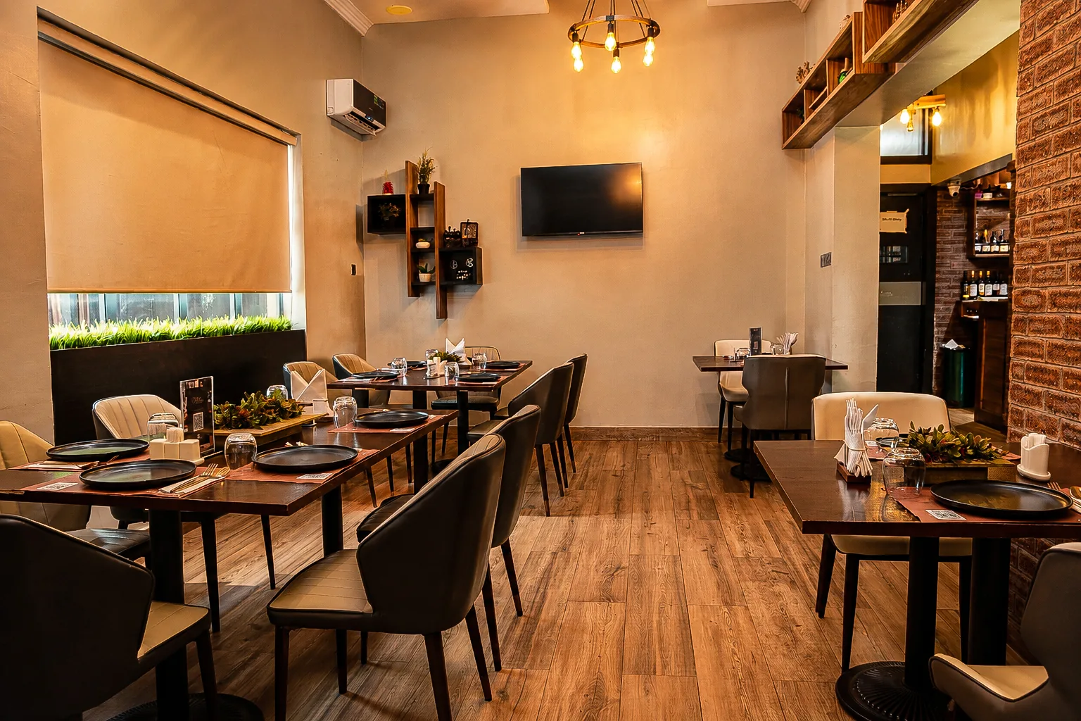 Stella's interior seating
